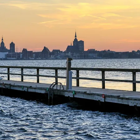 Heide By Interhome Vakantiehuis Altefähr